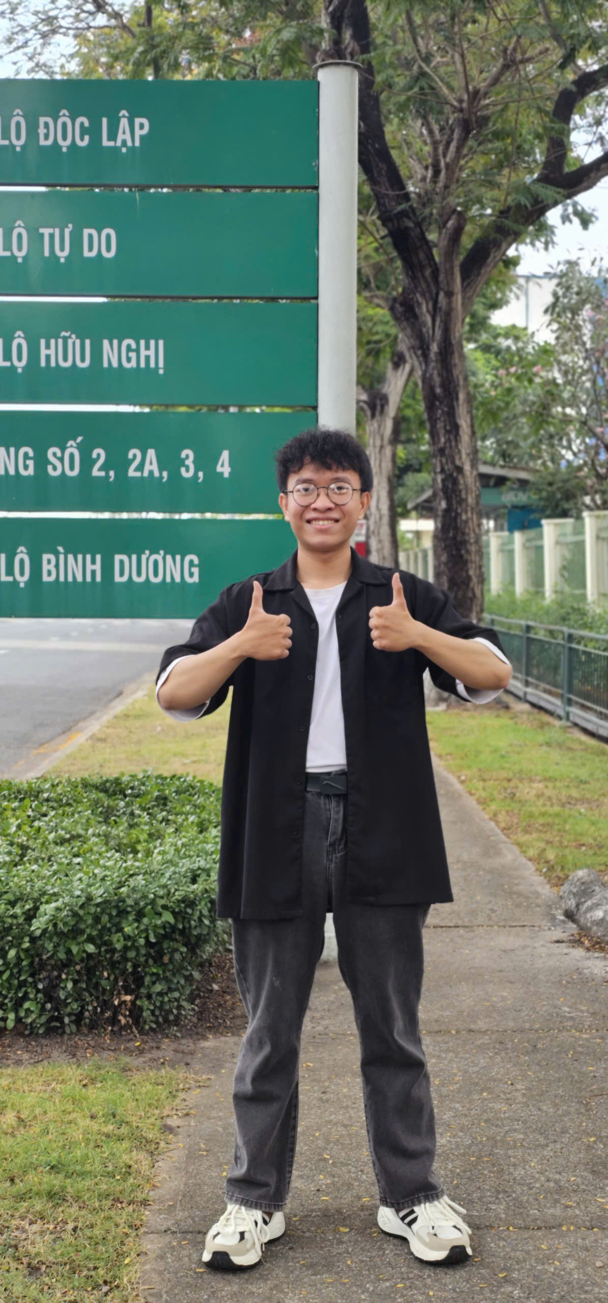 Ảnh đại diện bài “1 ngày đi Bình Dương”